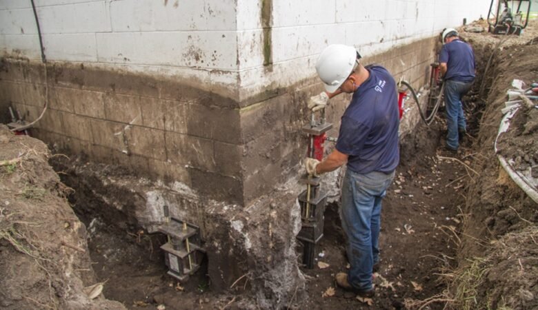 How Foundation Repair Contractors Manage Structural Lift Risk